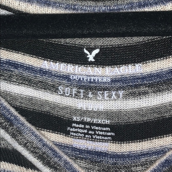 American Eagle soft and sexy long sleeve - Picture 2 of 2